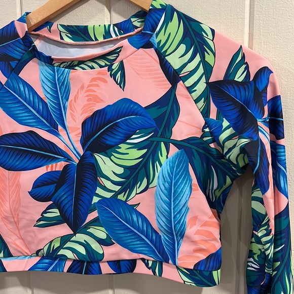 Long Sleeve two piece pink and blue flower print bathing suit with built in bra - Picture 6 of 11